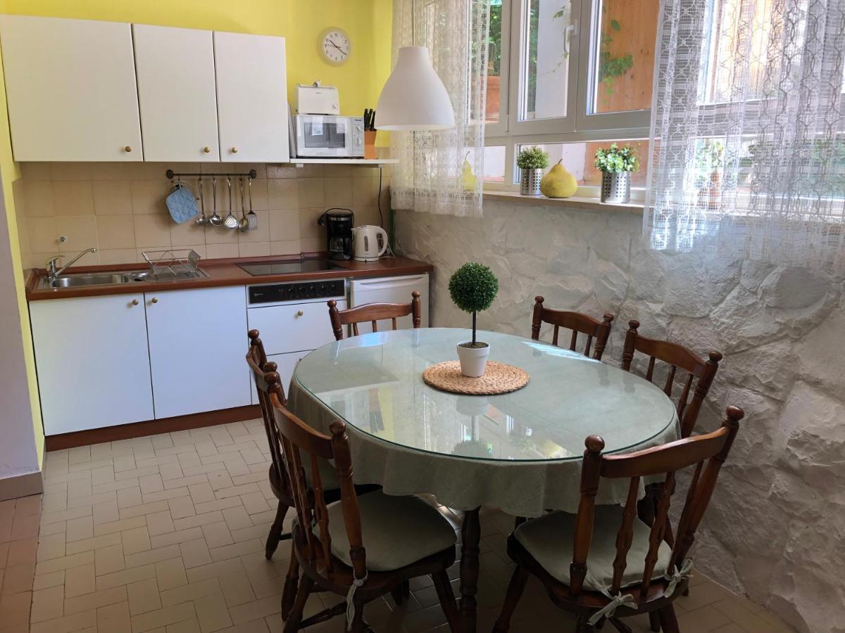Haus Sonja Apartamento Podgora Exterior foto