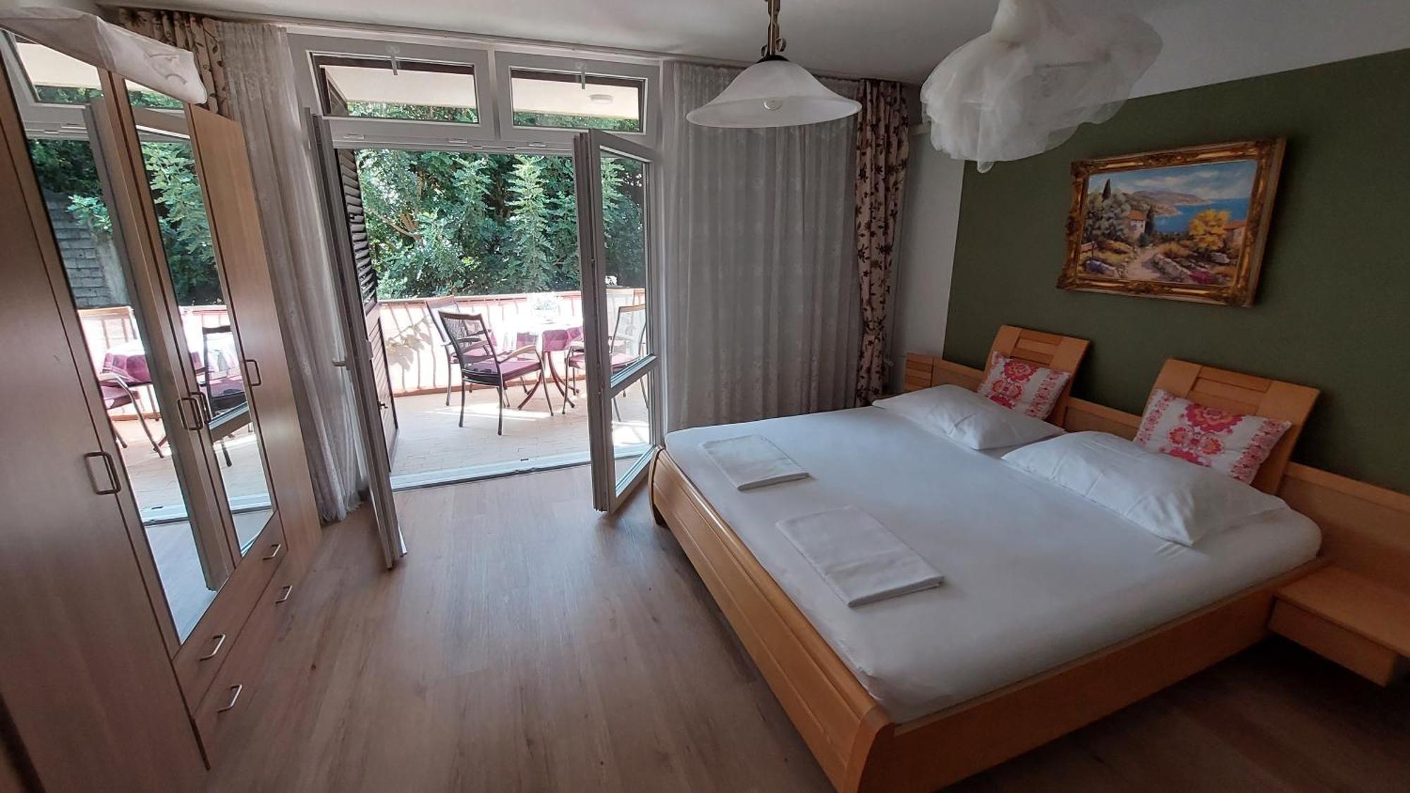 Haus Sonja Apartamento Podgora Exterior foto